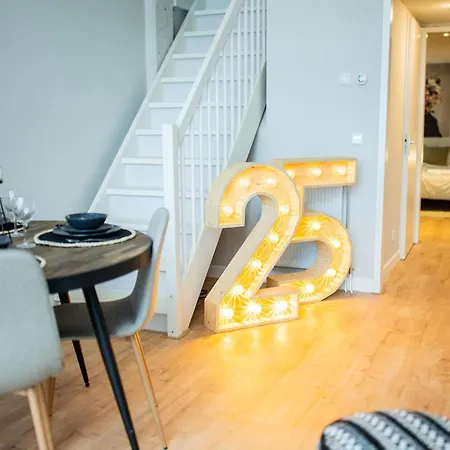 Two-bedroom Bs-bsh Apartment