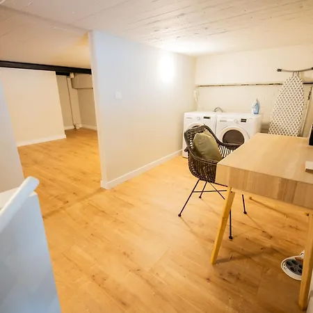 Two-bedroom Bs-bsh Apartment Rotterdam