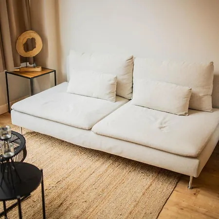 Two-bedroom Bs-bsh Apartment Rotterdam
