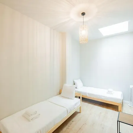 Two-bedroom Bs-bsh Apartment Rotterdam