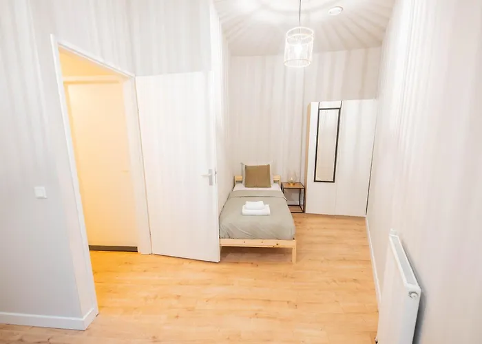 Alphabet - Bredestraathof & Bredestraat