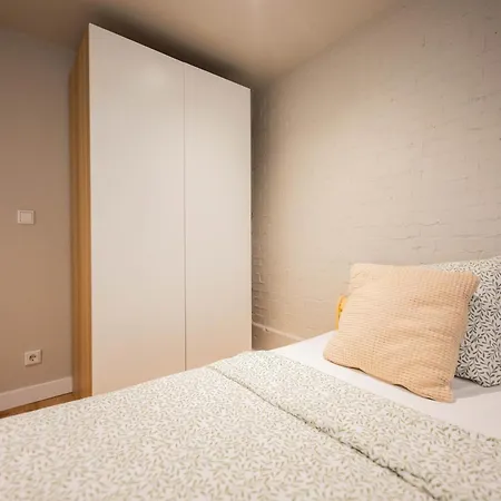 Two-bedroom Bs-bsh * Rotterdam
