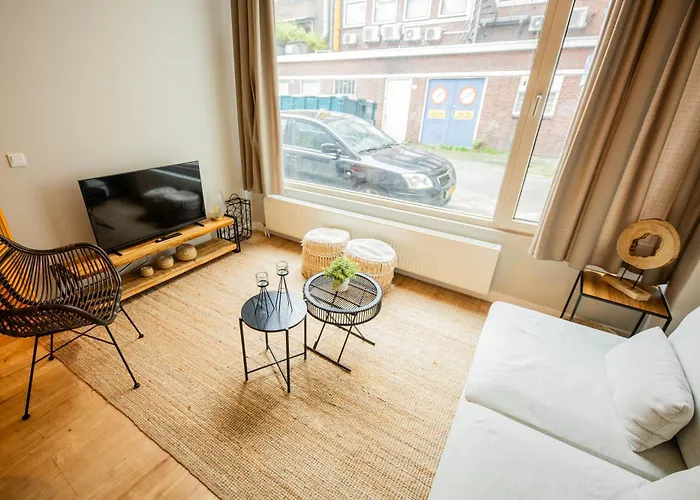 Alphabet - Bredestraathof & Bredestraat *